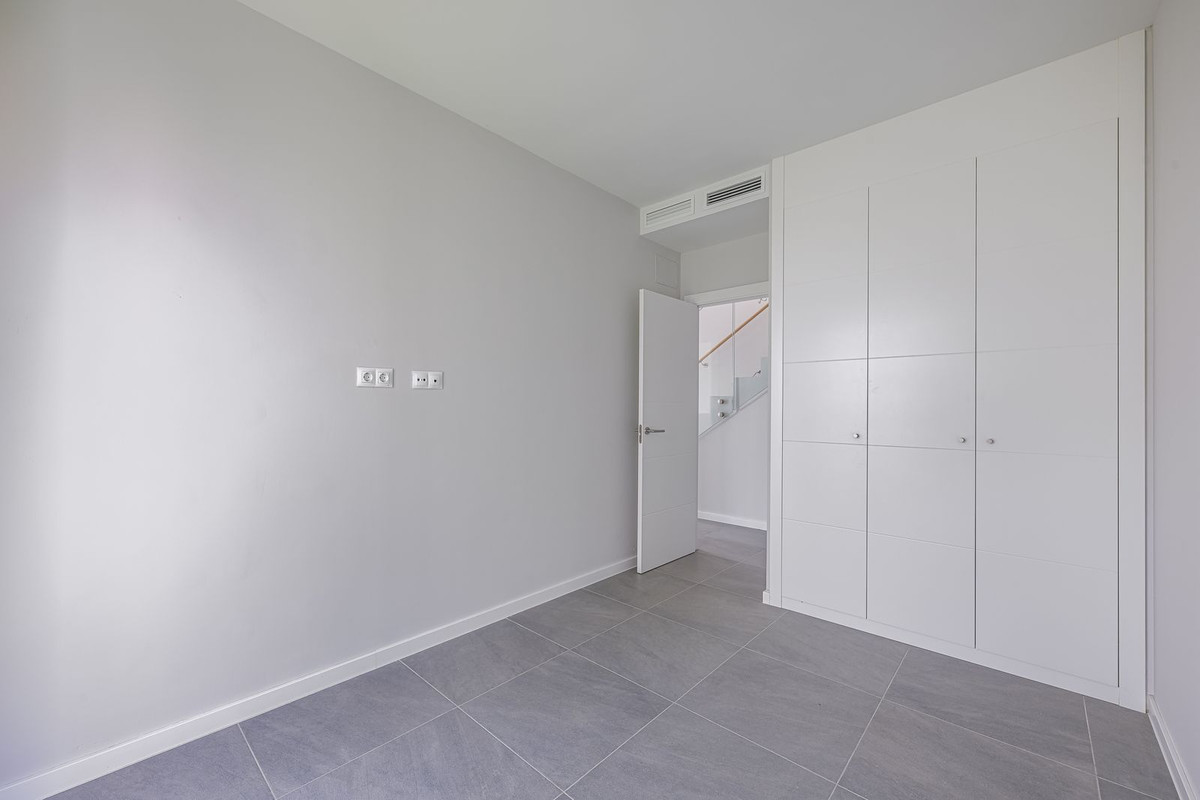 3 Bedroom Townhouse in Mijas - Photo 22