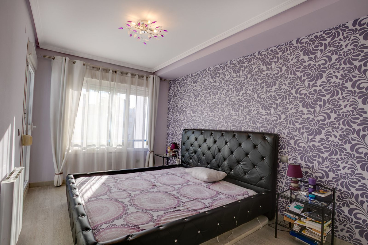 5 Bedroom Townhouse in Estepona - Photo 13