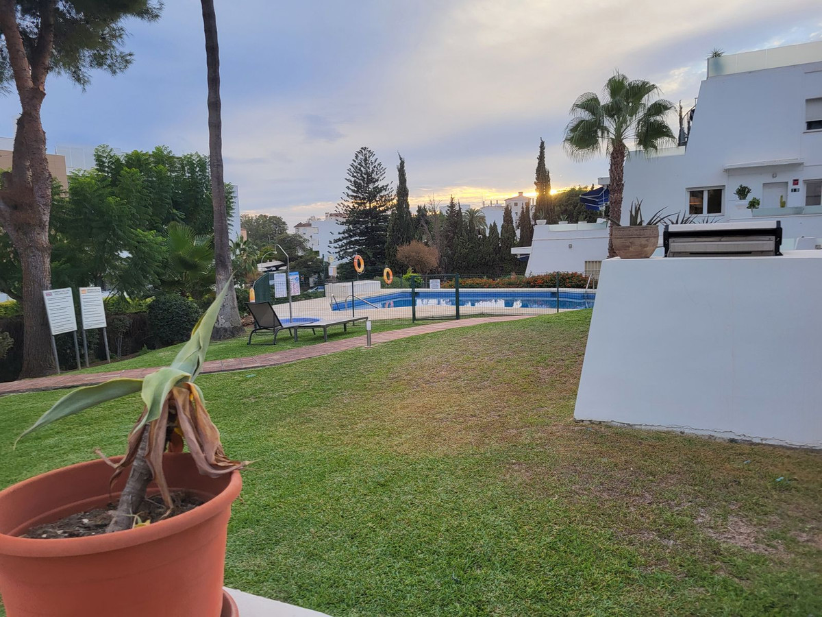 3 Bedroom Apartment in Marbella - Photo 17