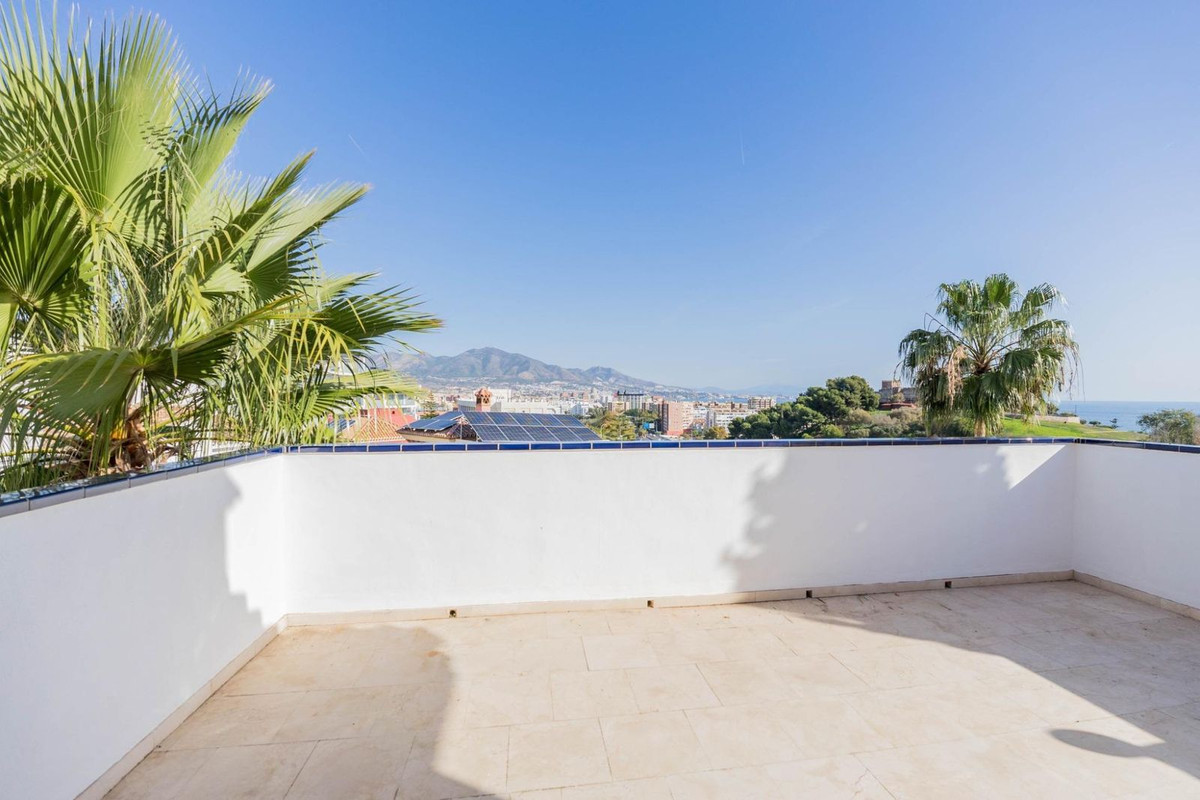 3 Bedroom Villa in Fuengirola - Photo 4