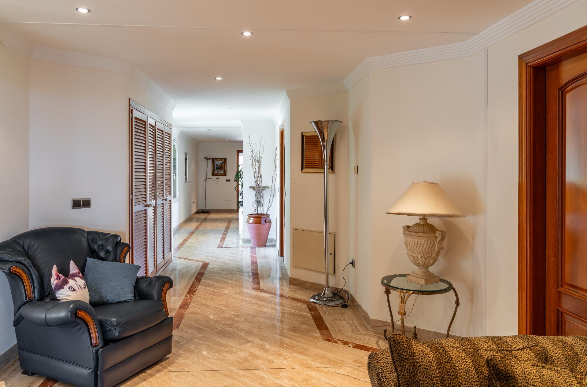 5 Bedroom Villa in Benahavís - Foto 13