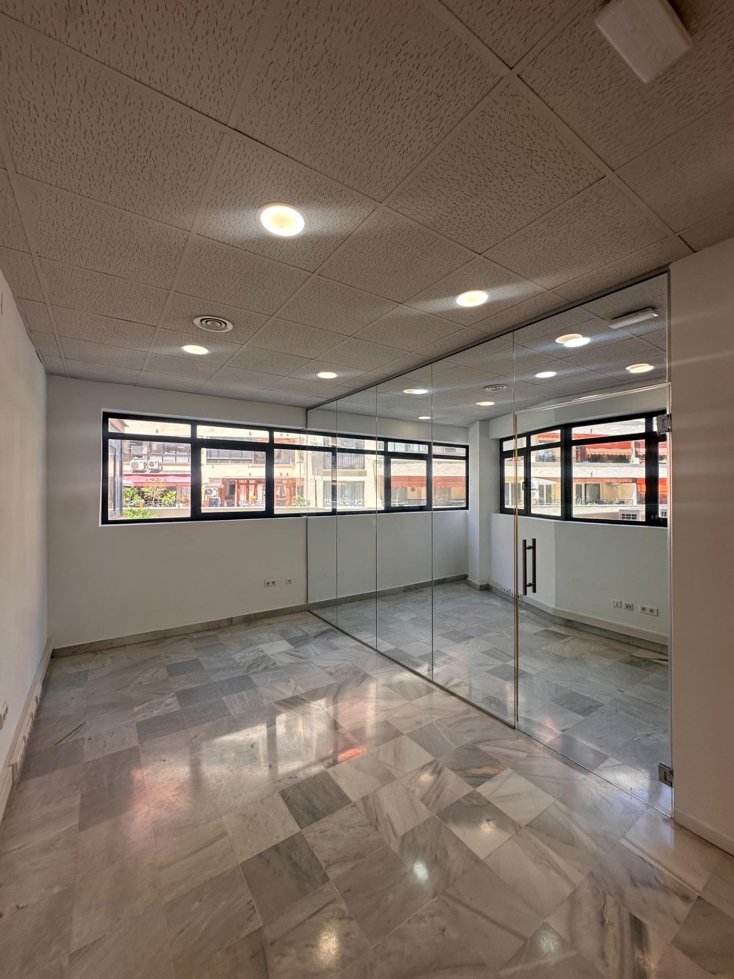 Locale commerciale a Malaga, Spagna – Foto 1