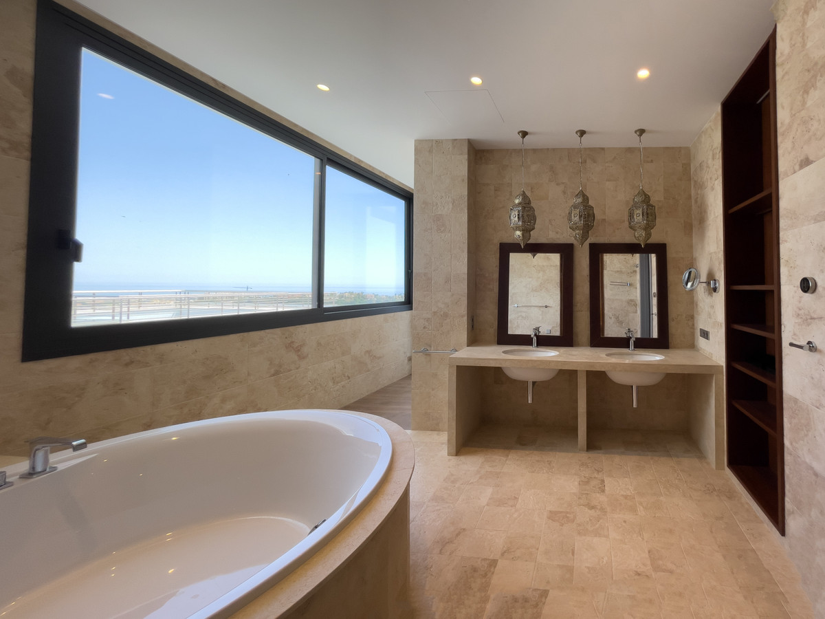 12 Bedroom Villa in Benahavís - Foto 34