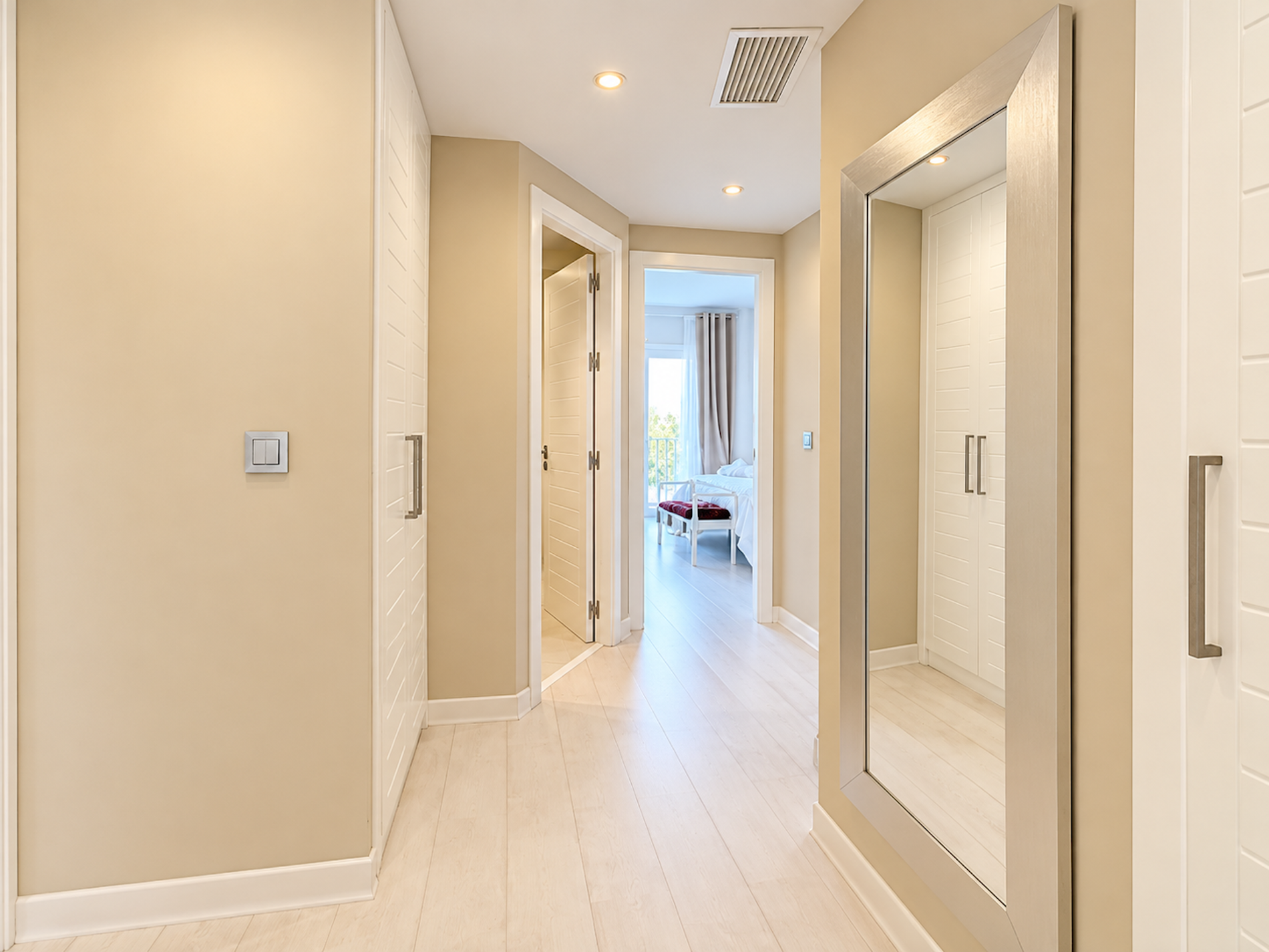 3 Bedroom Apartment in Marbella - Photo 23