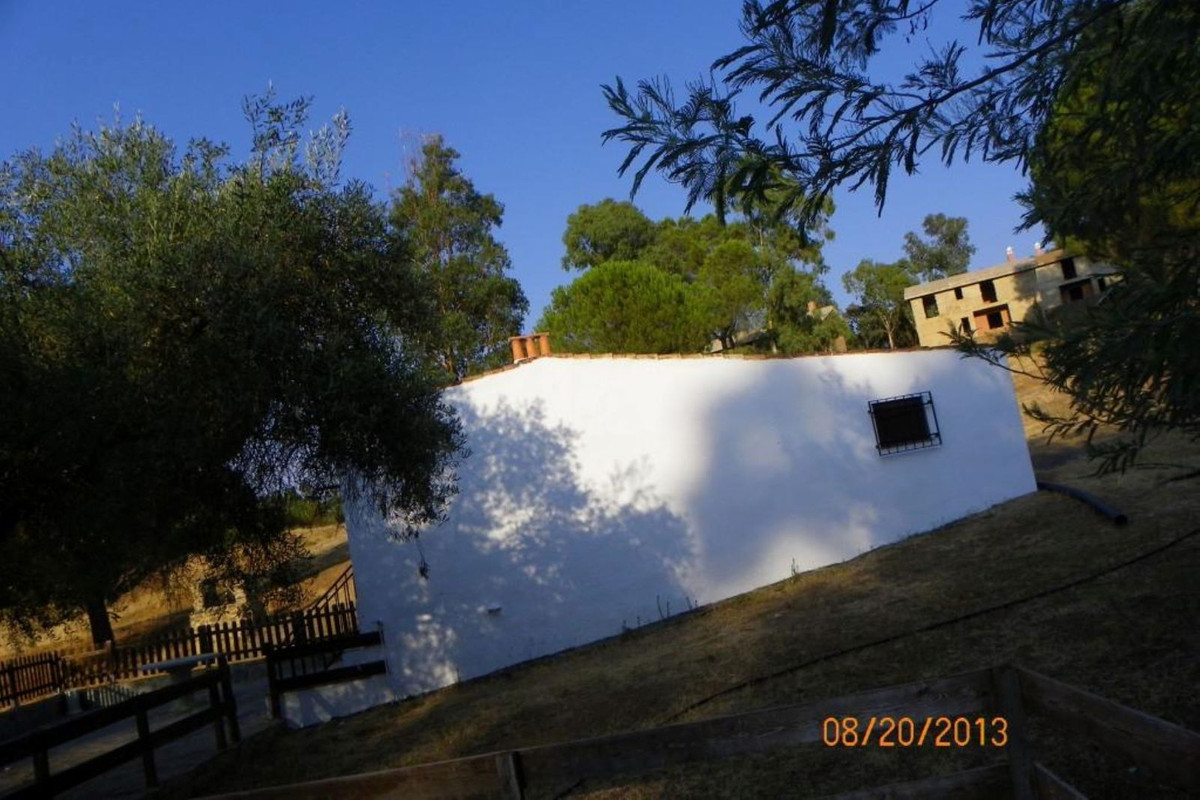 Espaço comercial com piscina em Huelva, Espanha – Foto 8