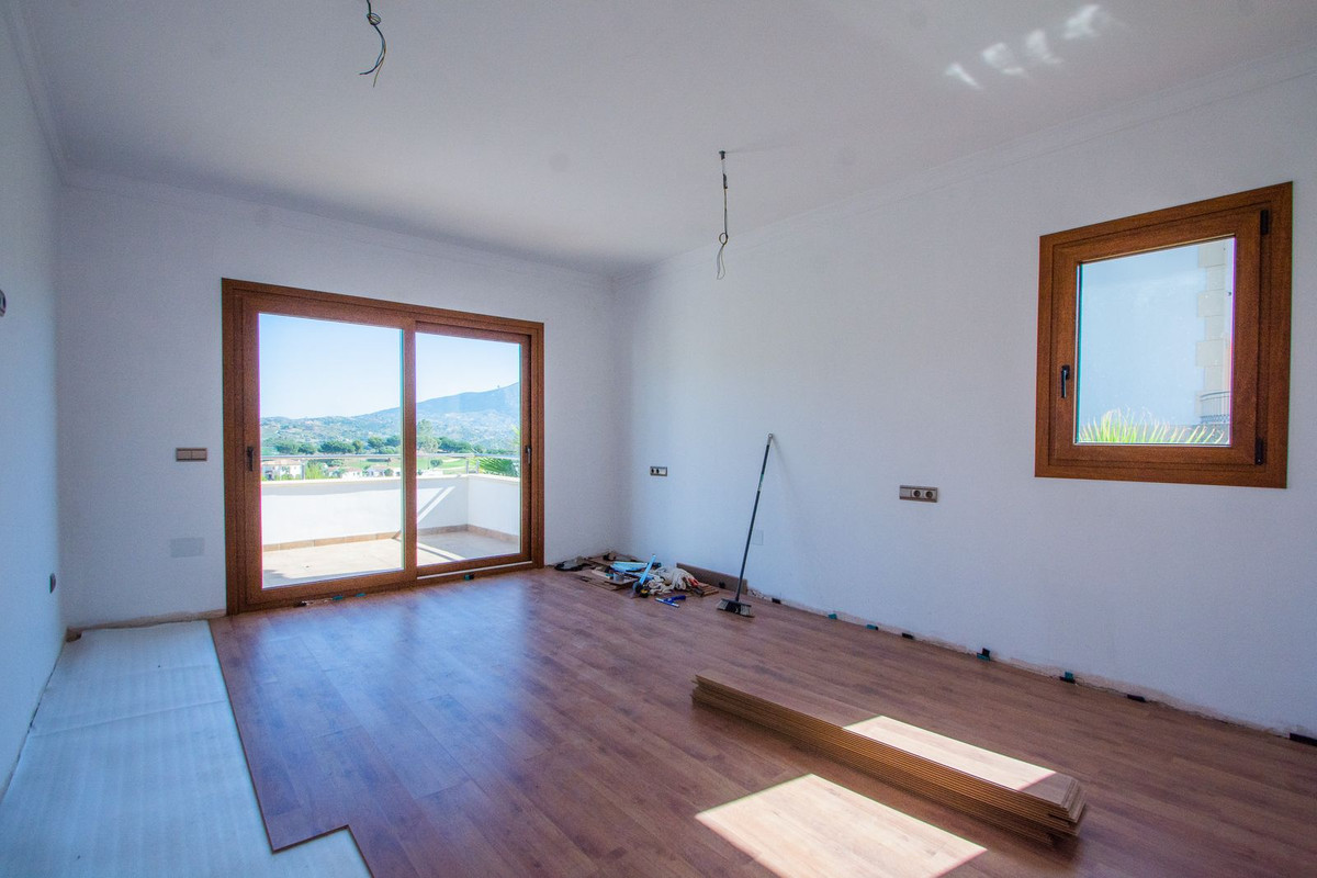 5 Bedroom Villa in Mijas - Photo 29