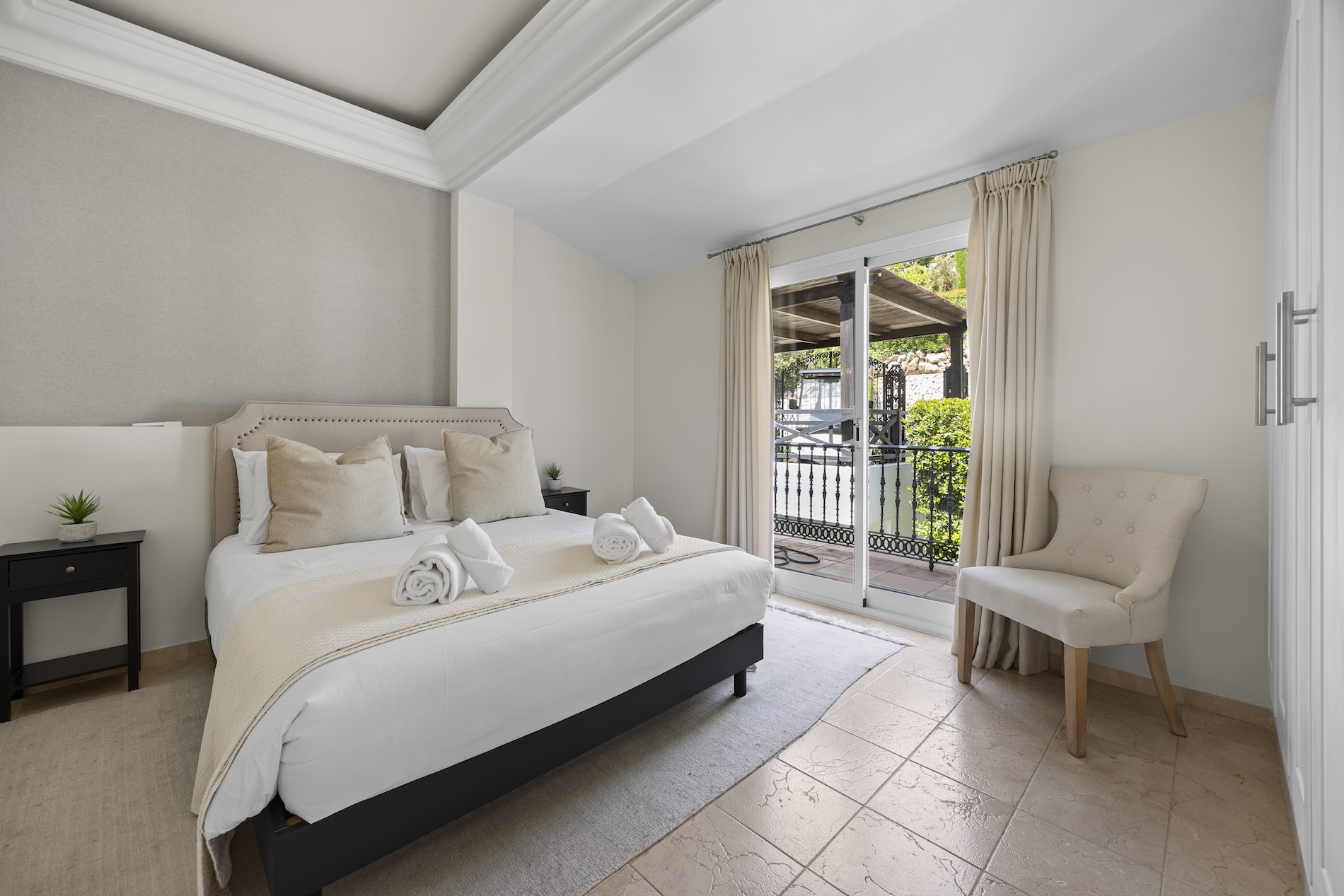 8 Bedroom Villa in Benahavís - Фото 22