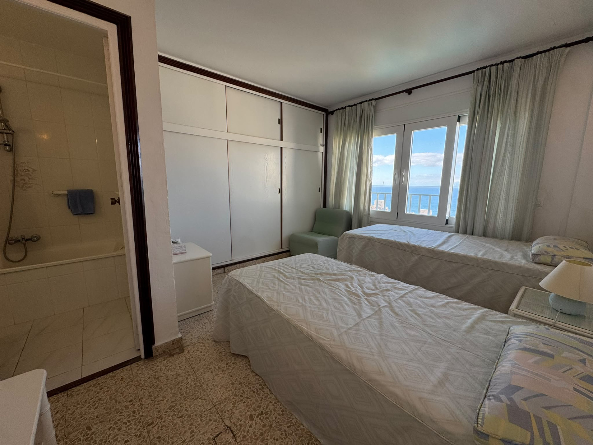 1 Bedroom Apartment in Estepona - Photo 7