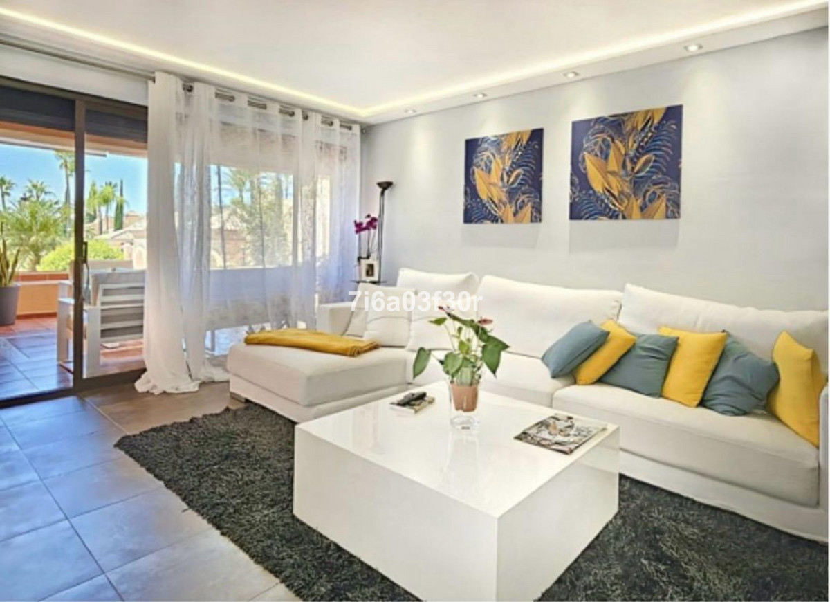 2 Bedroom Apartment in Estepona - Foto 15
