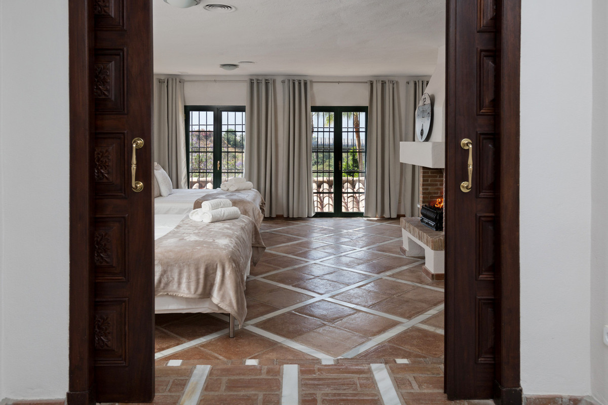 12 Bedroom Villa in Benahavís - Foto 21