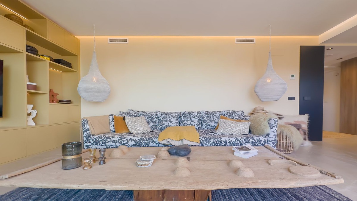 3 Bedroom Penthouse in Istán - Photo 54