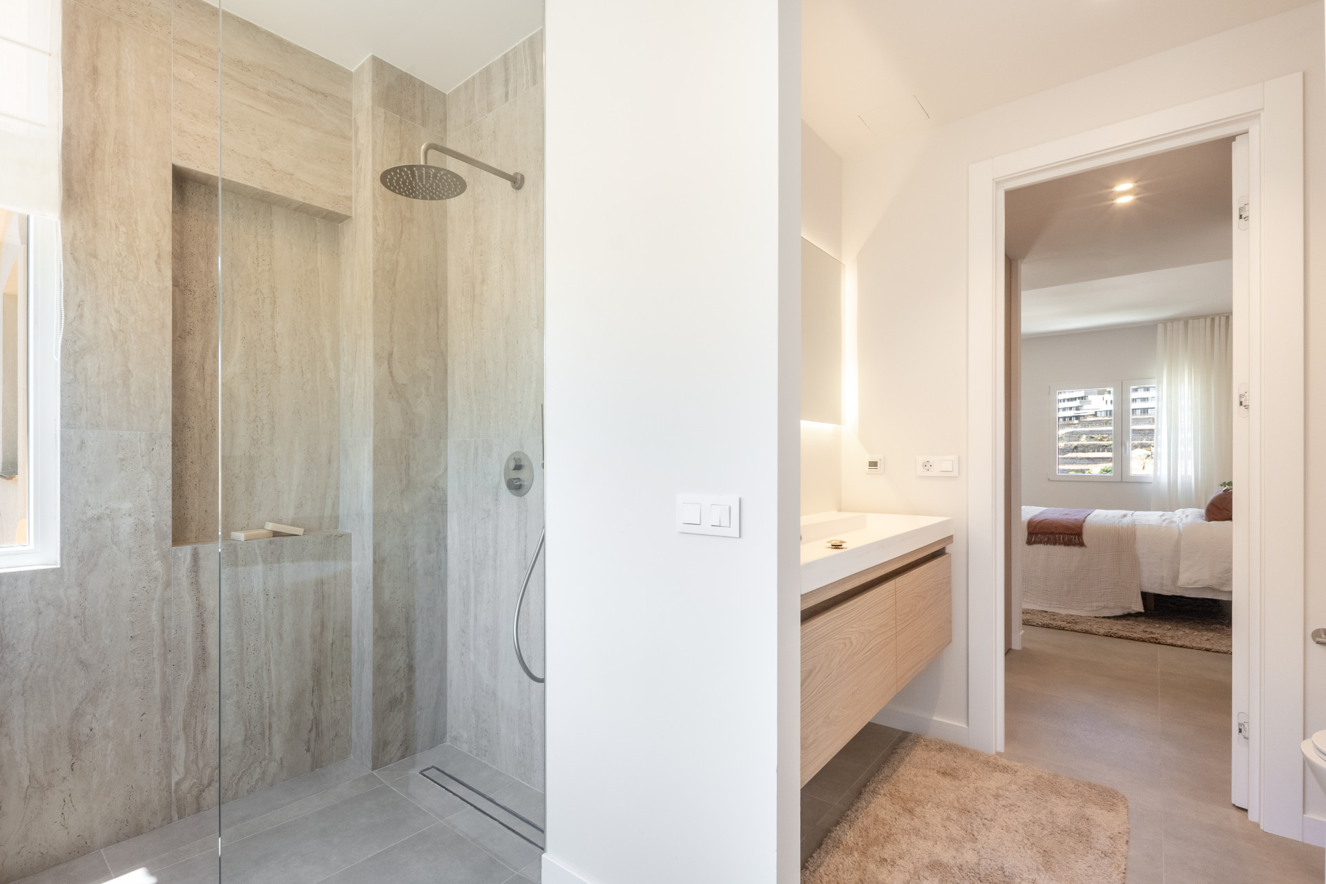 3 Bedroom Townhouse in Benahavís - Photo 14