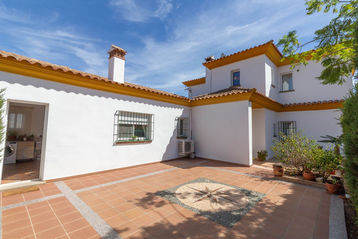 4 Bedroom Country house in Mijas - Фото 10