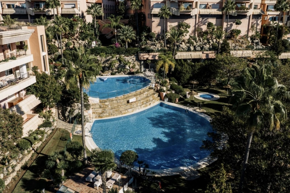 3 Bedroom Apartment in Marbella - Photo 31