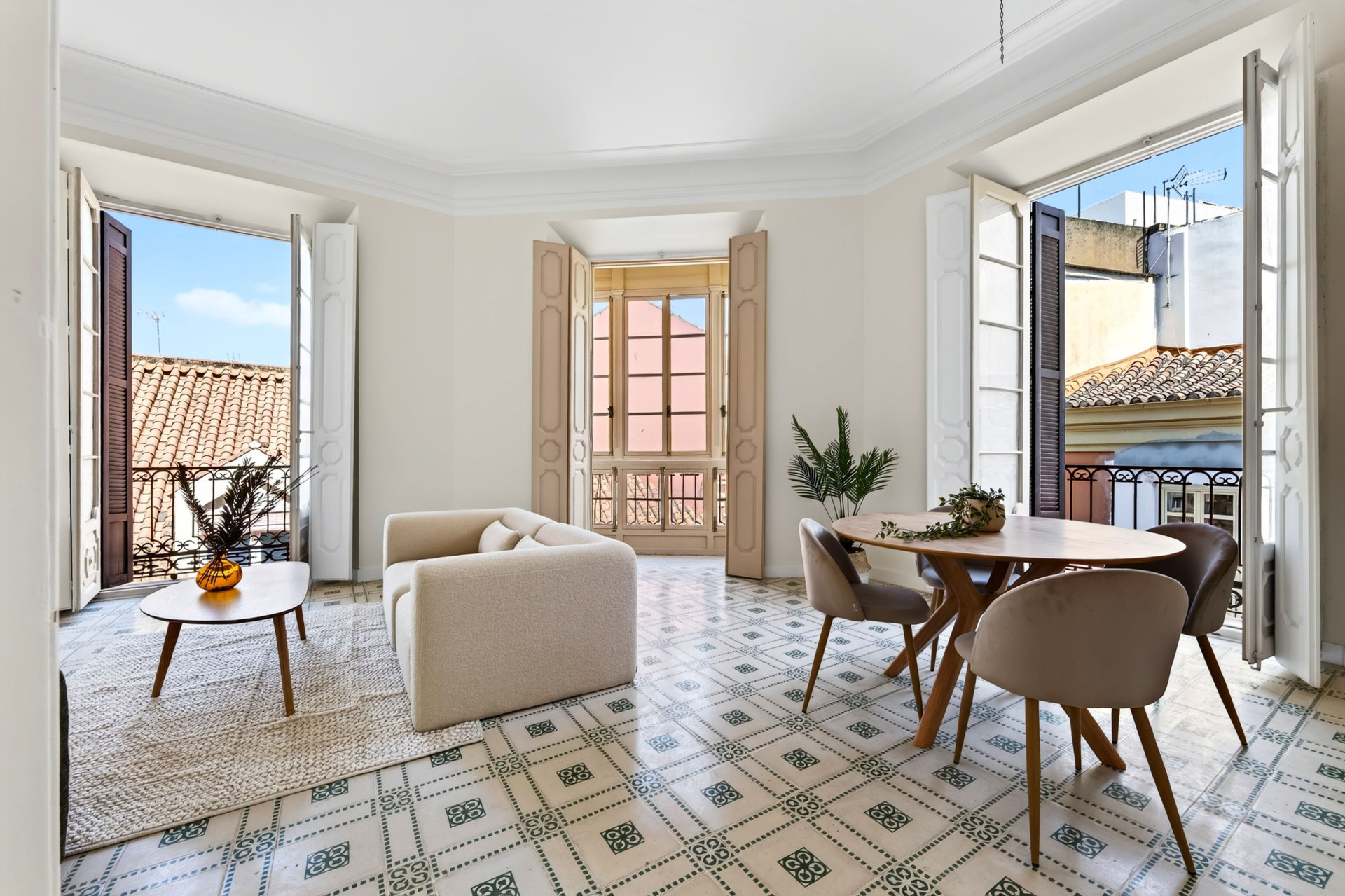 4-bed property for sale in Malaga Center