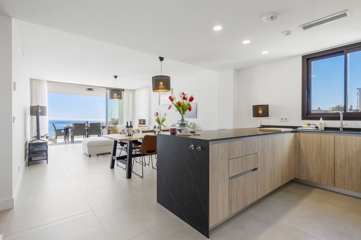 3 Bedroom Apartment in Fuengirola - Photo 19