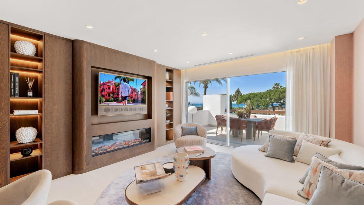 3 Bedroom Apartment in Marbella - Photo 5