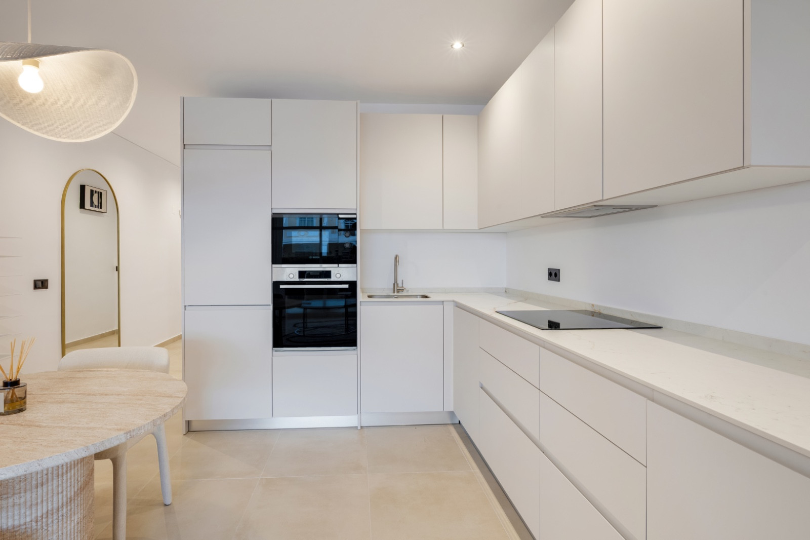 3 Bedroom Apartment in Marbella - Photo 4