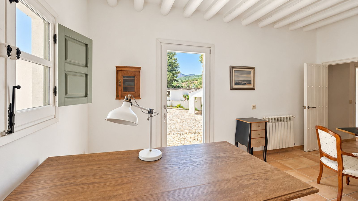 5 Bedroom Country house in Villanueva del Rosario - Photo 17