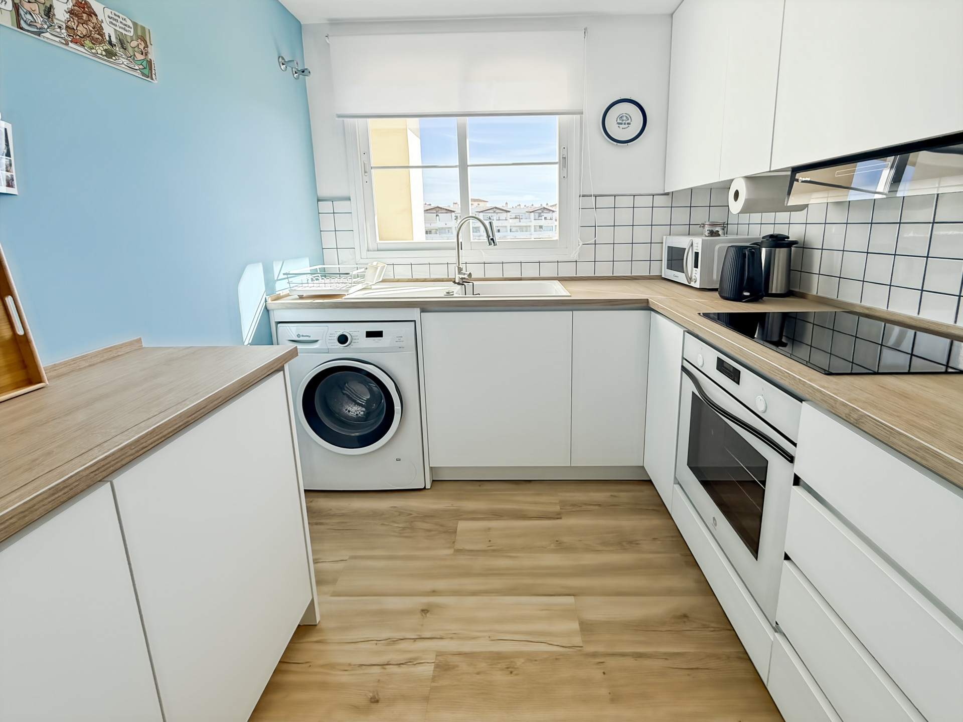 2 Bedroom Apartment in Benalmádena - Photo 3