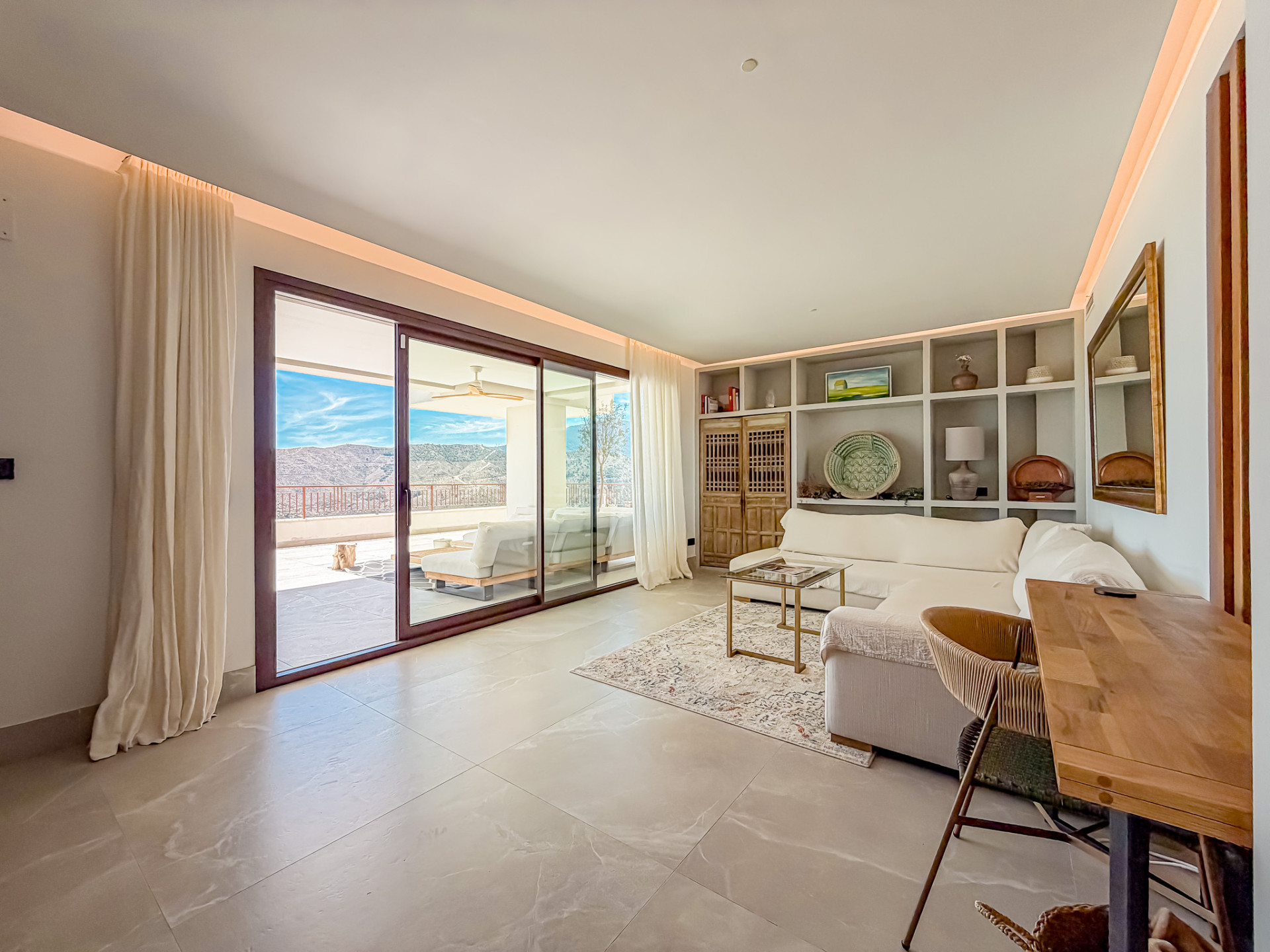 3 Bedroom Apartment in Istán - Photo 5