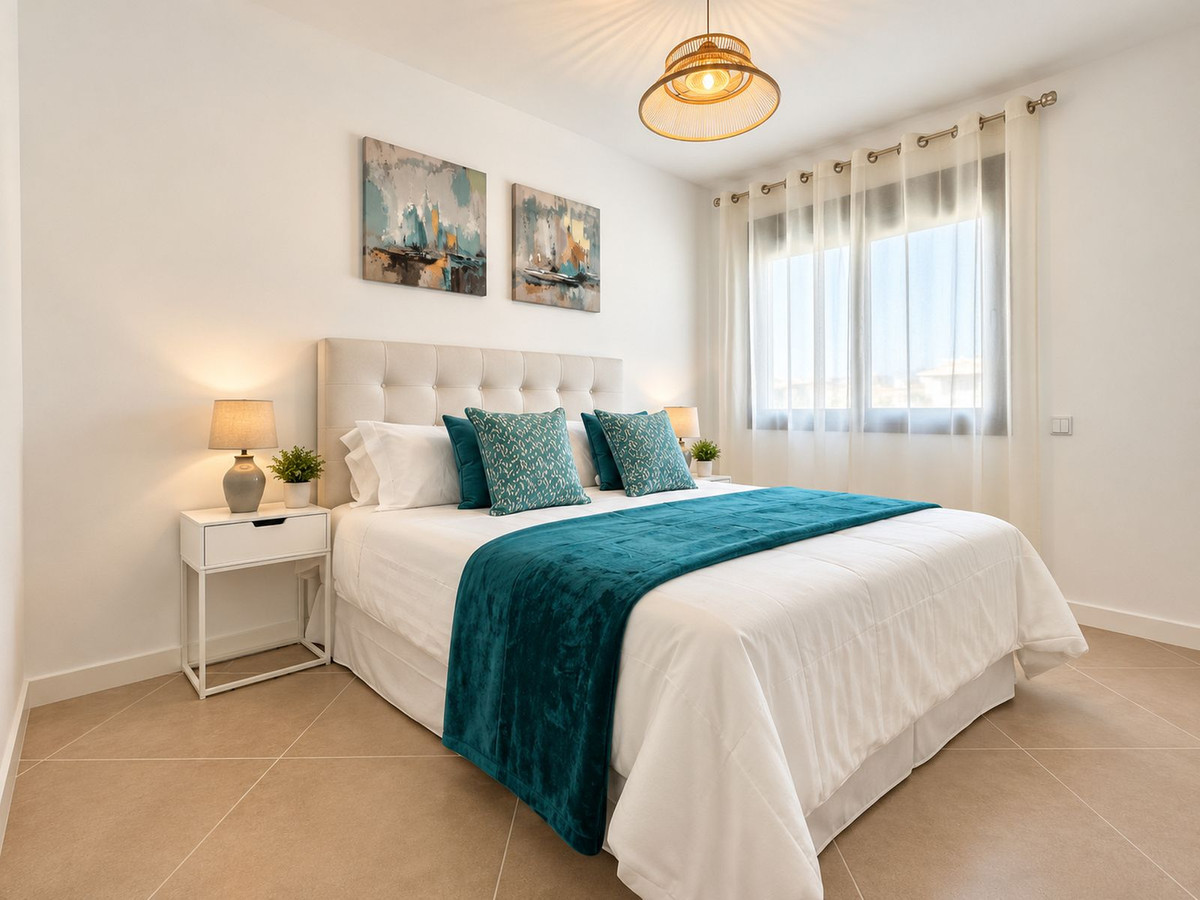 3 Bedroom Townhouse in Estepona - Photo 7