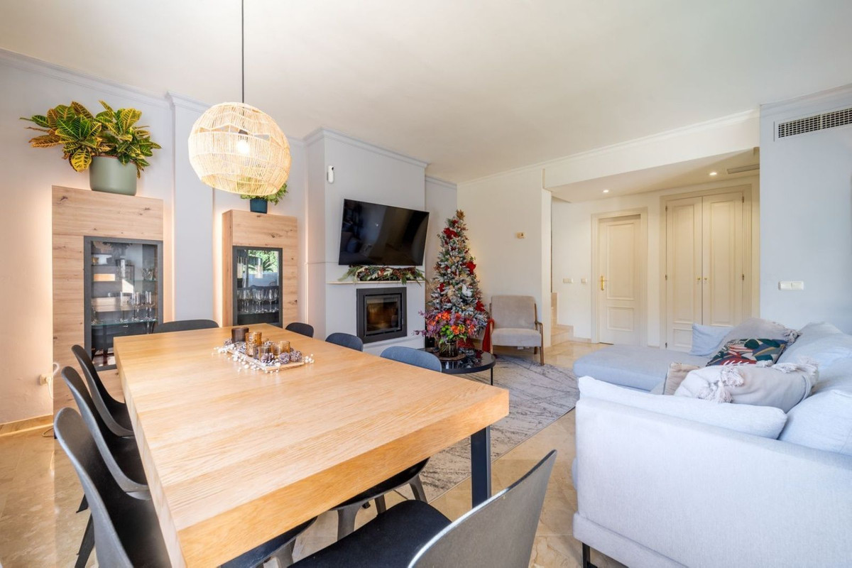 3 Bedroom Apartment in Benahavís - Foto 20