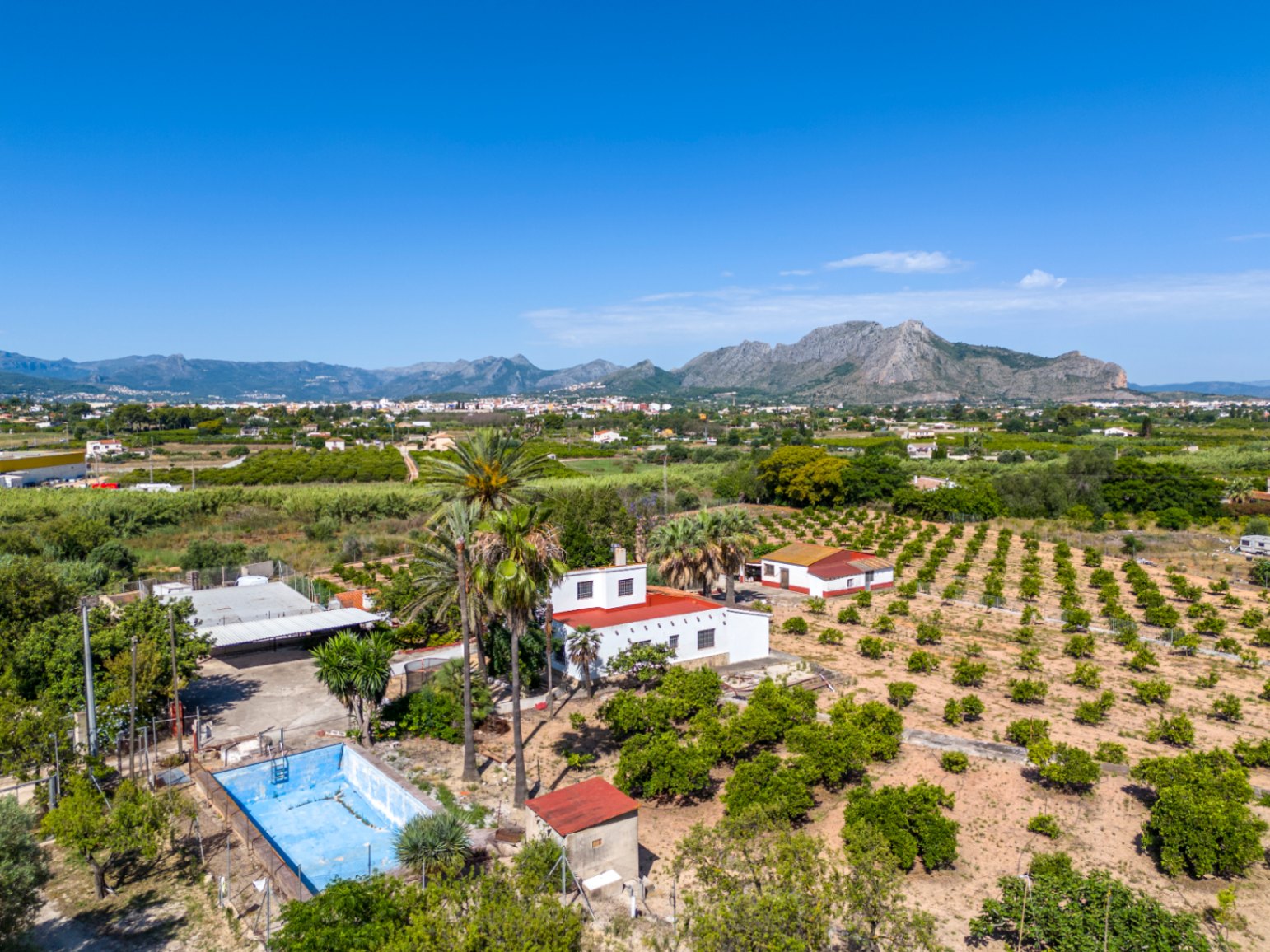 Moradia com 4 quartos com piscina em Alicante, Espanha – Foto 1