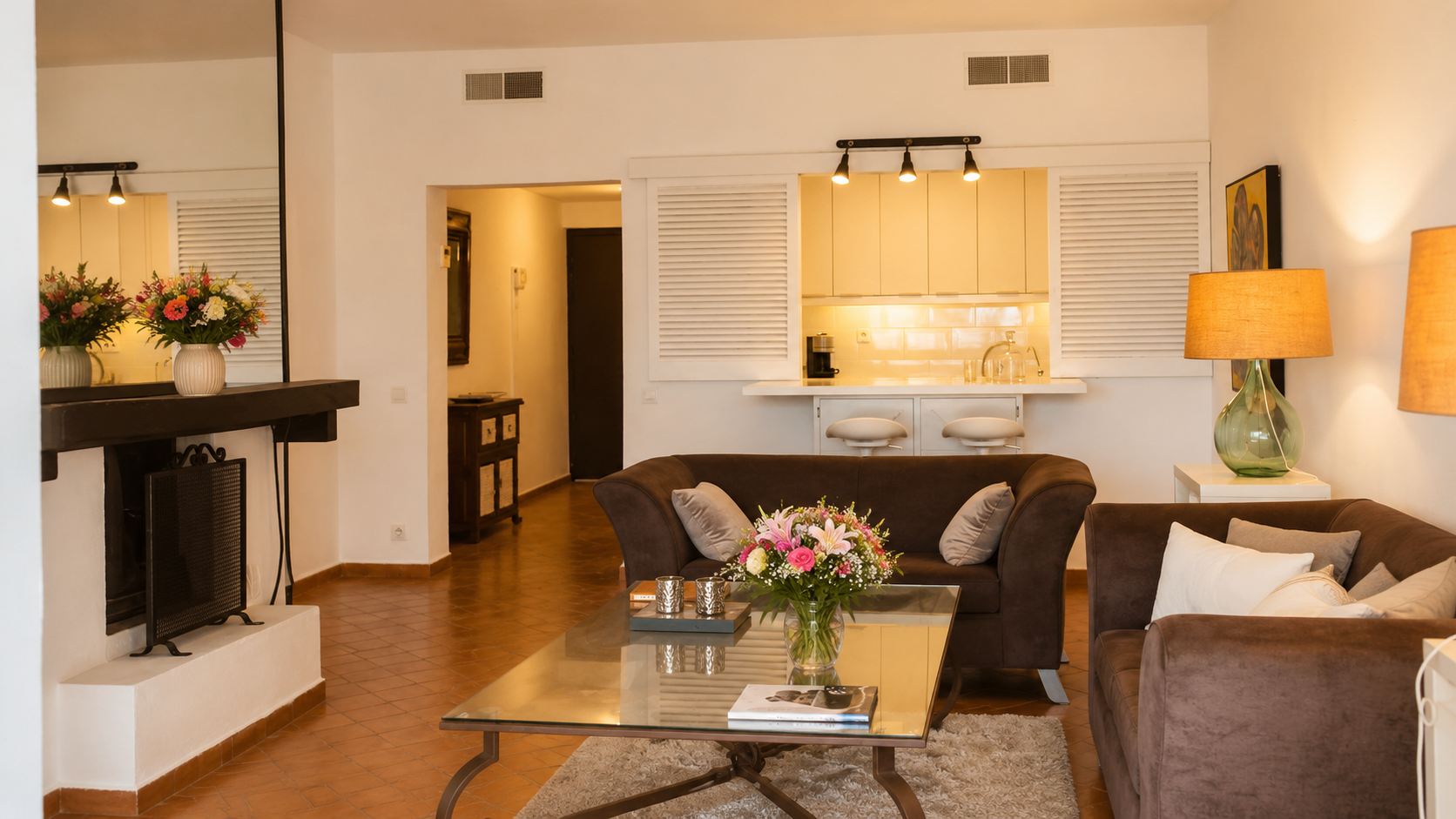 1 Bedroom Apartment in Marbella - Photo 4