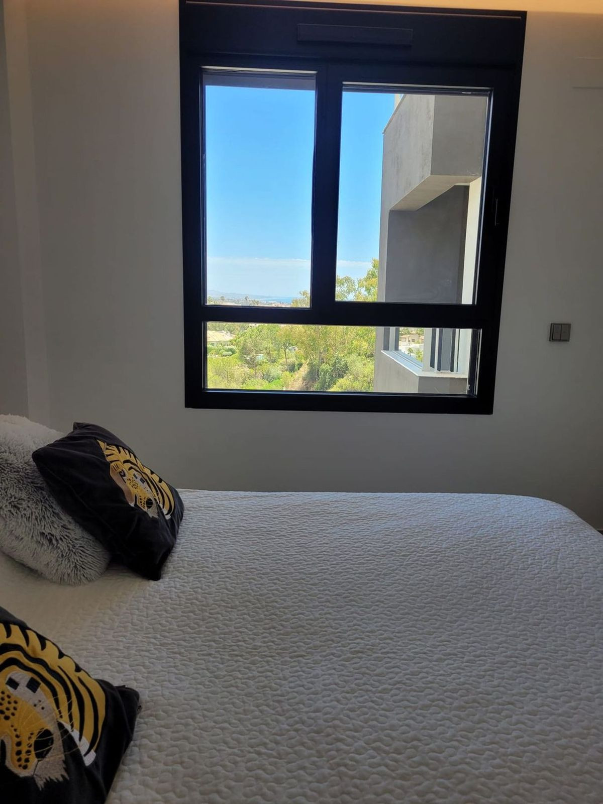 3 Bedroom Apartment in Benahavís - Photo 13
