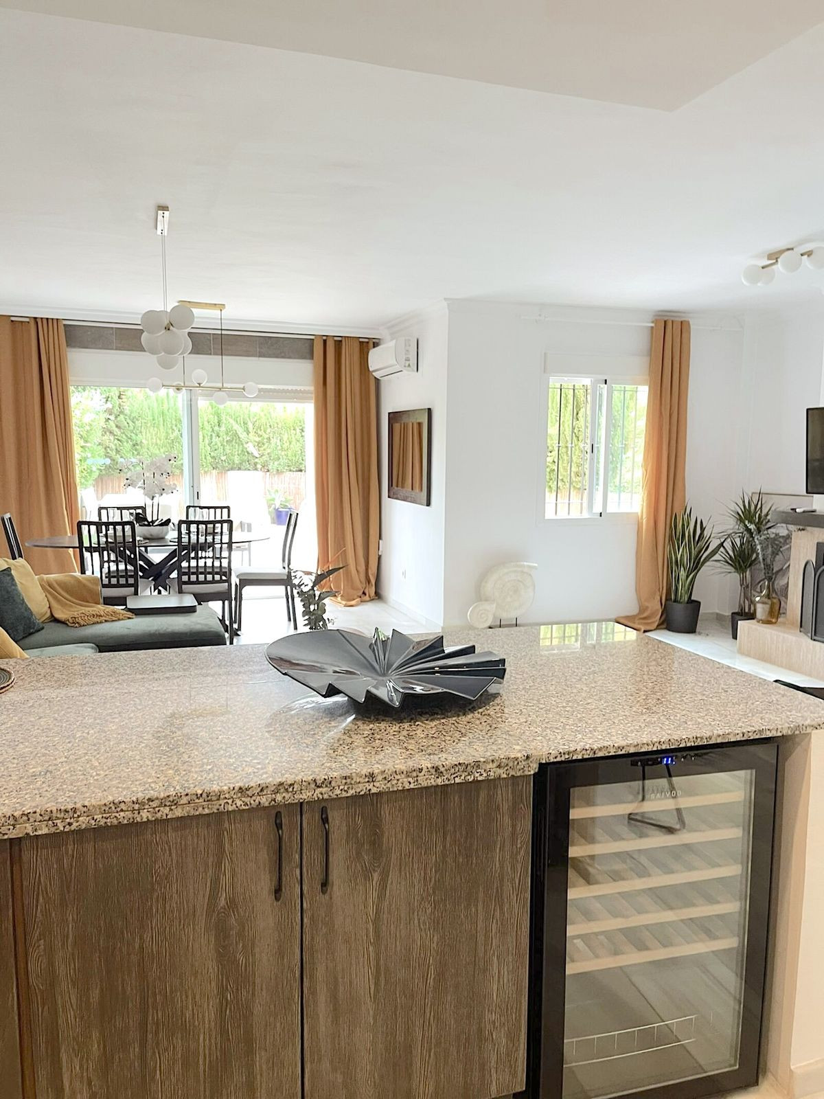 3 Bedroom Townhouse in San Pedro de Alcántara - Photo 9
