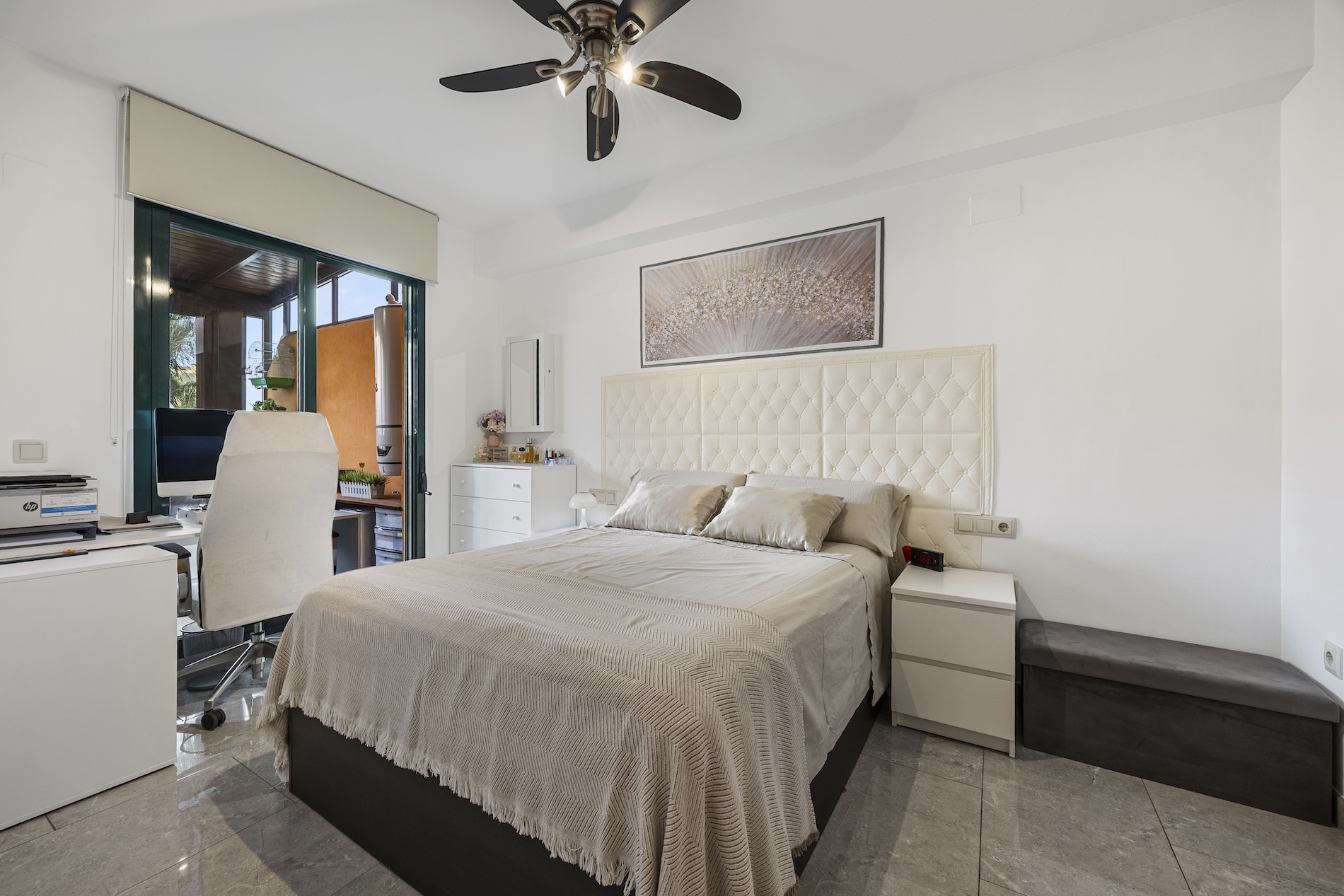 2 Bedroom Apartment in Marbella - Photo 10