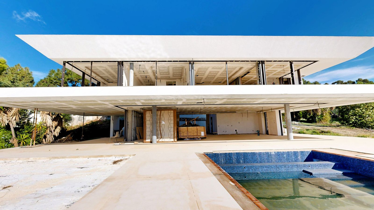 6 Bedroom Villa in Marbella - Photo 28