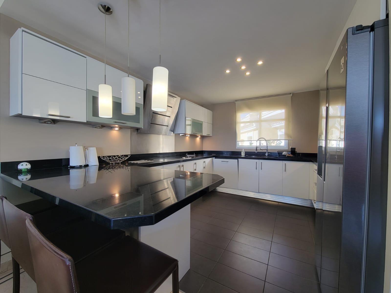 3 Bedroom Townhouse in Marbella - Foto 3