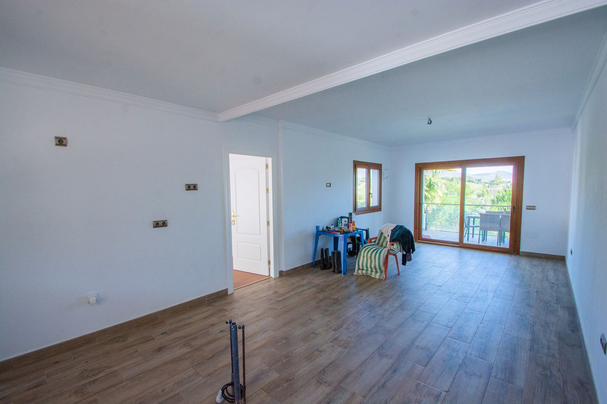 5 Bedroom Villa in Mijas - Photo 34
