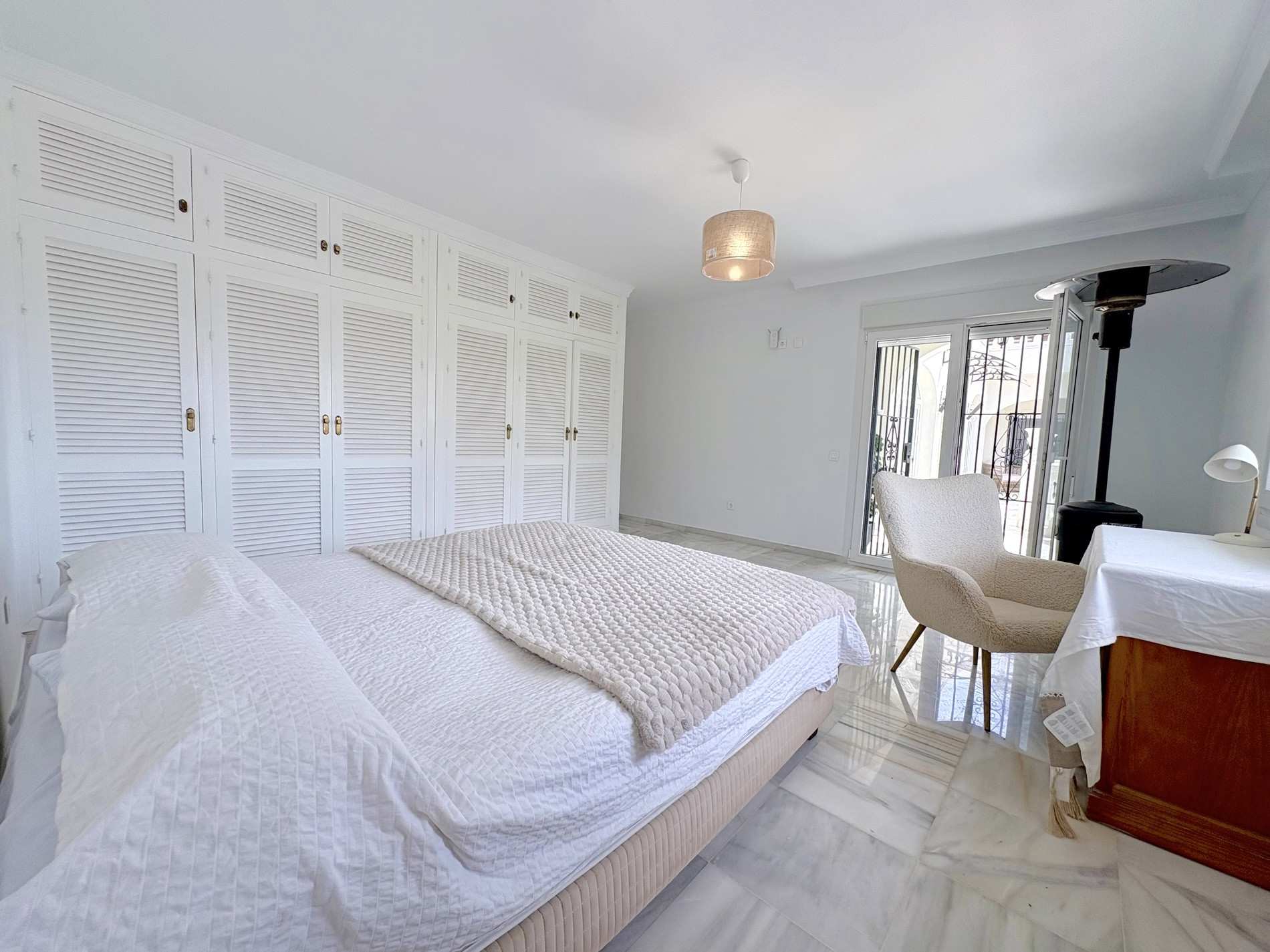 7 Bedroom Villa in Mijas - Photo 18