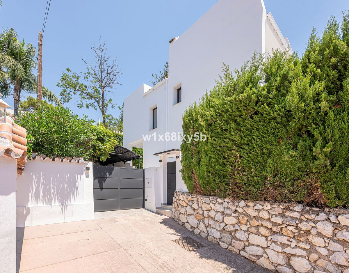 3 Bedroom Villa in Marbella - Photo 43