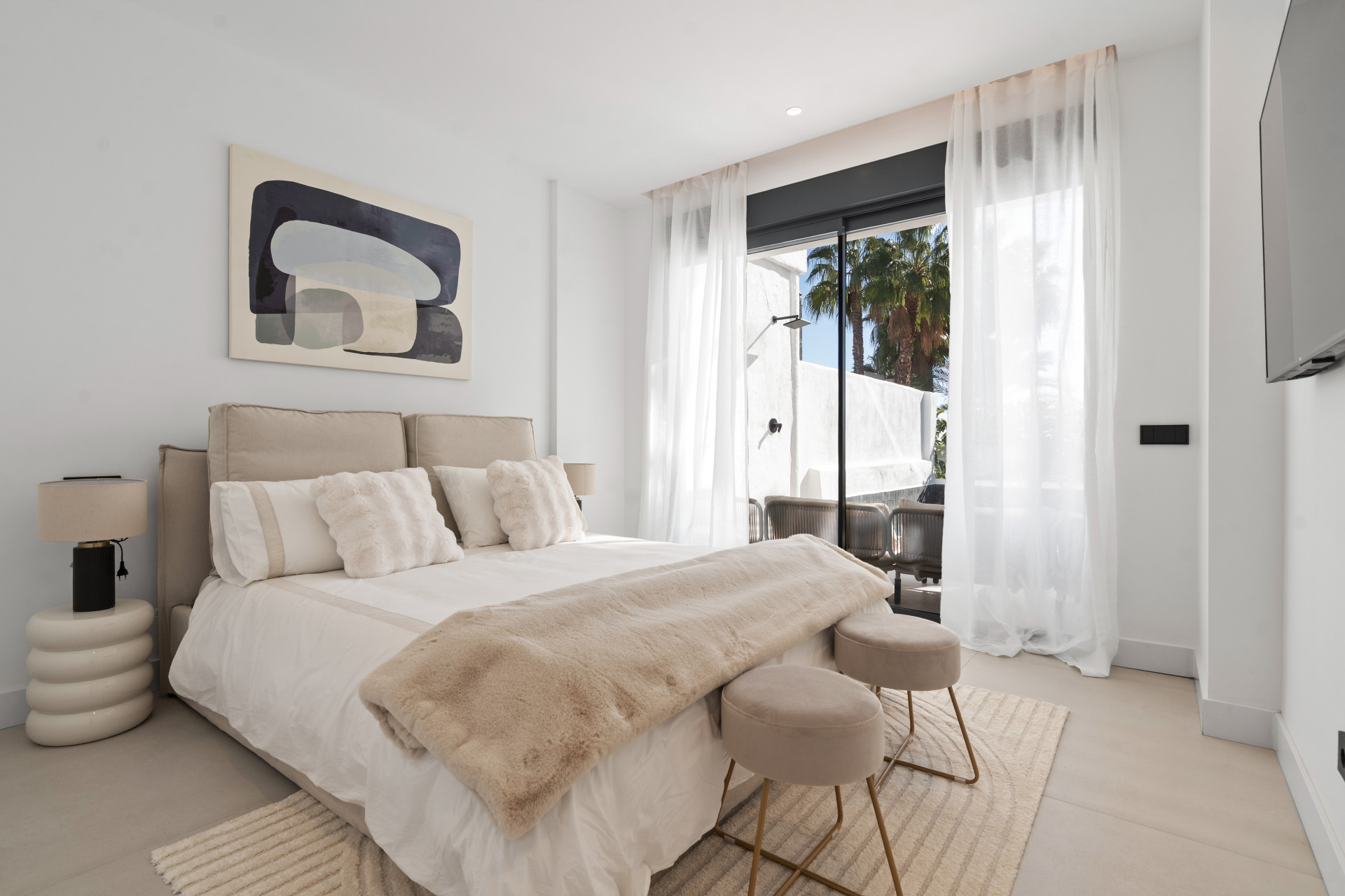 4 Bedroom Townhouse in Estepona - Photo 14