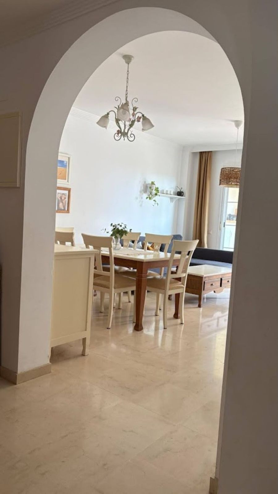 2 Bedroom Apartment in Benalmádena - Photo 6