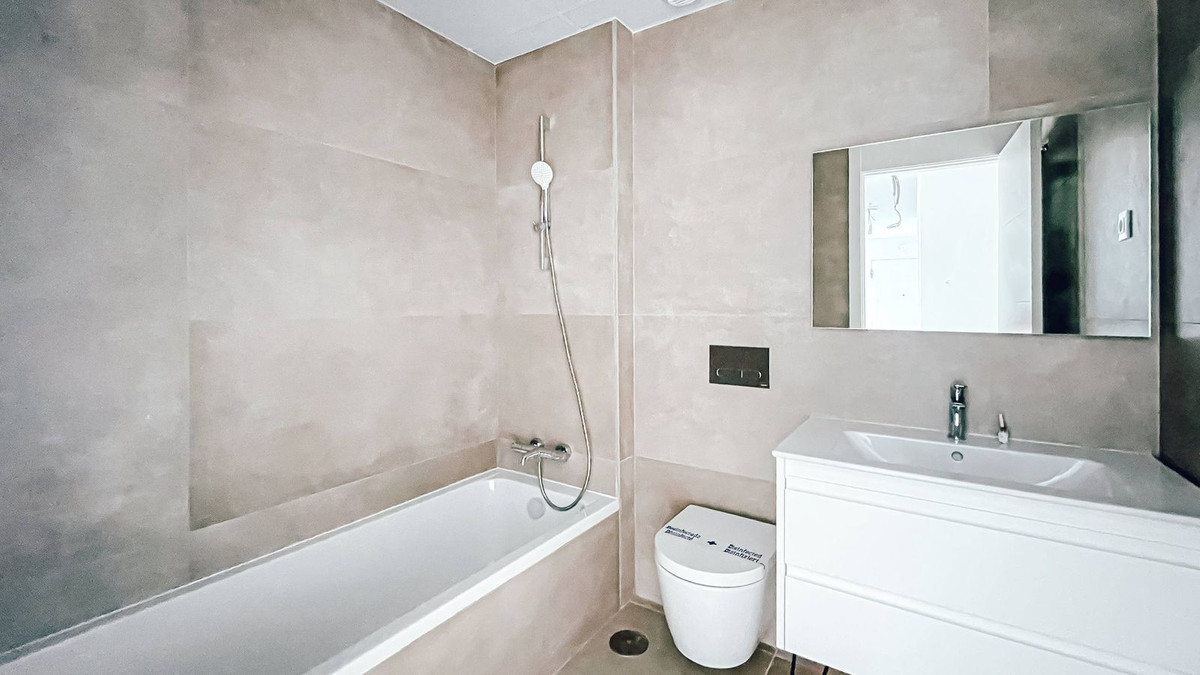 3 Bedroom Apartment in Torremolinos - Photo 14