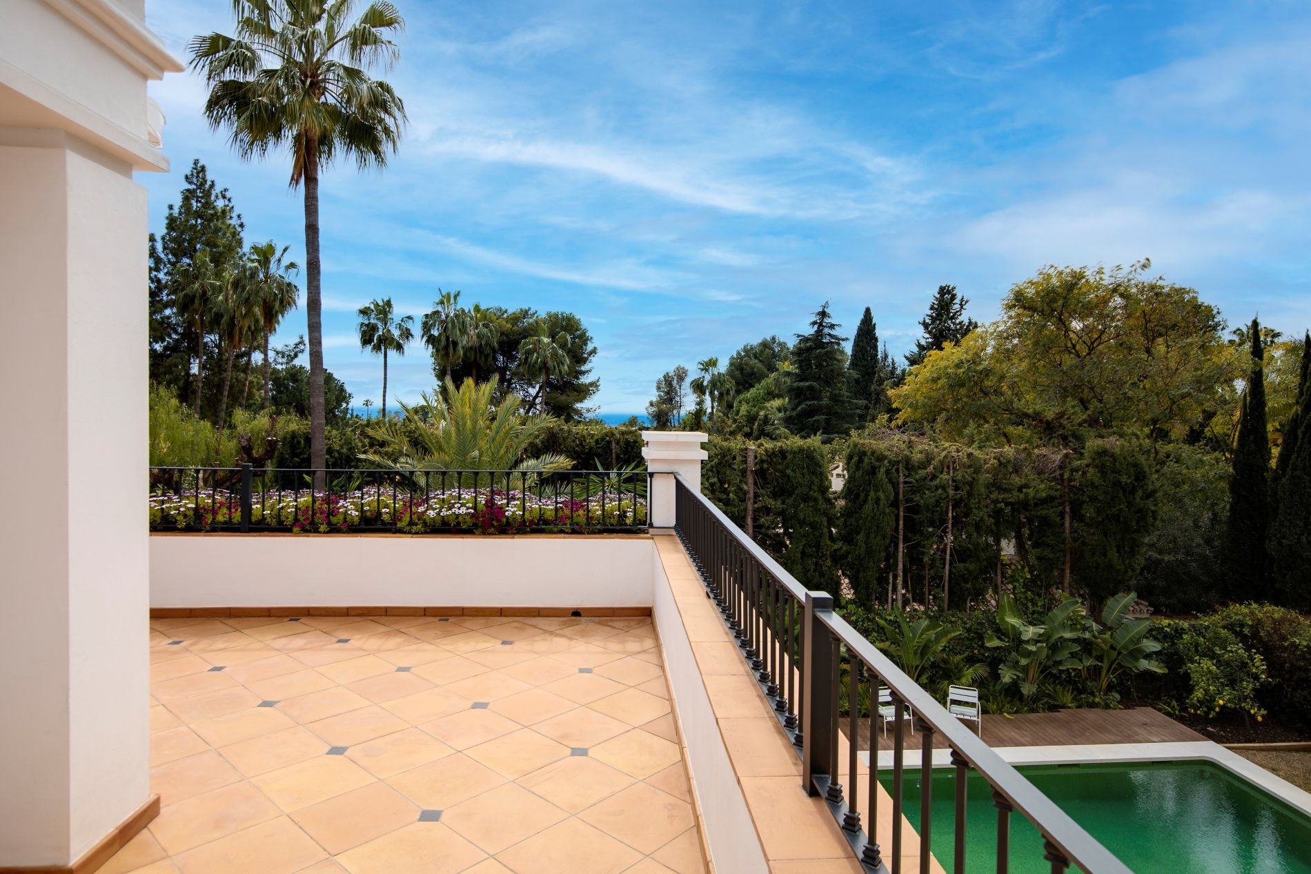 5 Bedroom Villa in Marbella - Photo 38