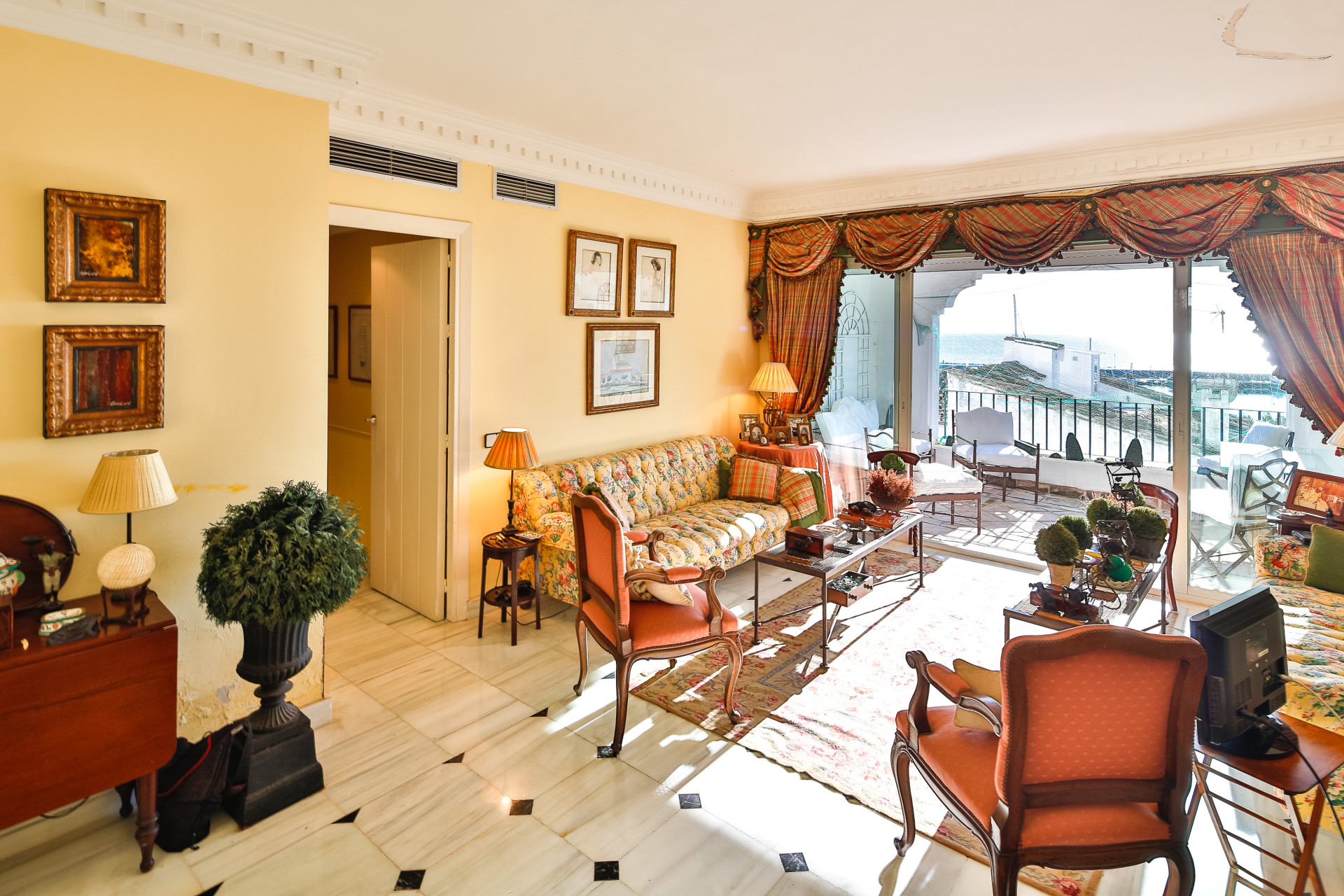 3 Bedroom Apartment in Marbella