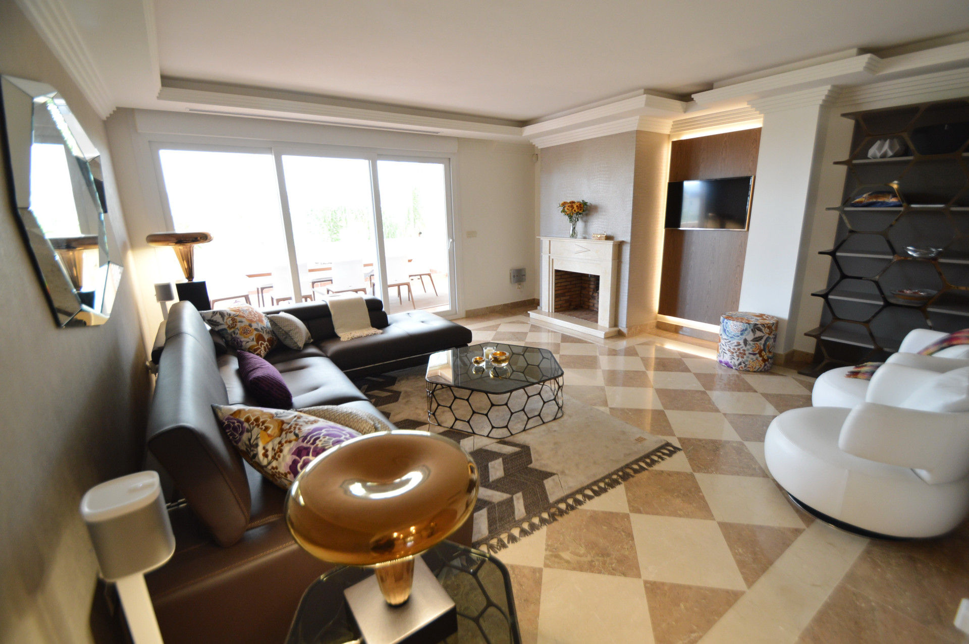 3 Bedroom Apartment in Marbella - Photo 3