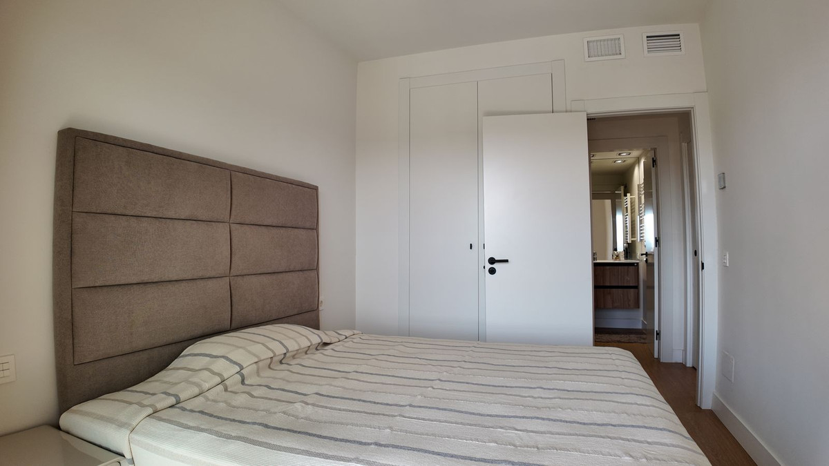 3 Bedroom Apartment in San Pedro de Alcántara - Photo 15