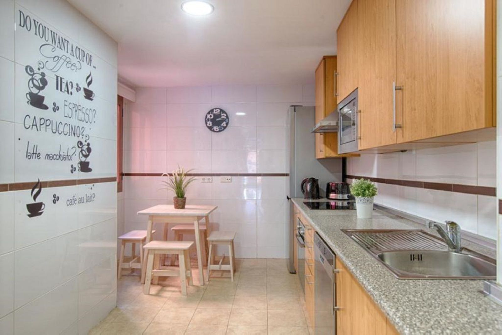 2 Bedroom Apartment in Estepona - Фото 2