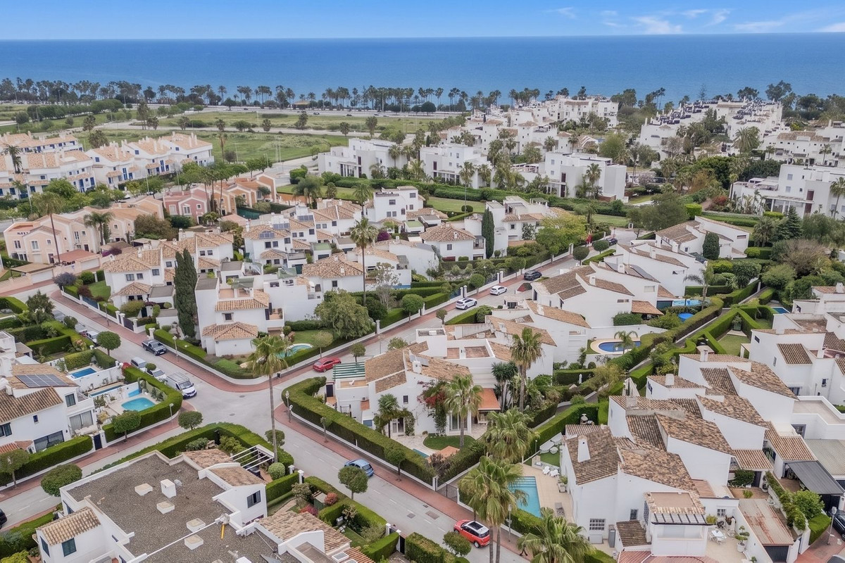 4 Bedroom Villa in San Pedro de Alcántara - Foto 10