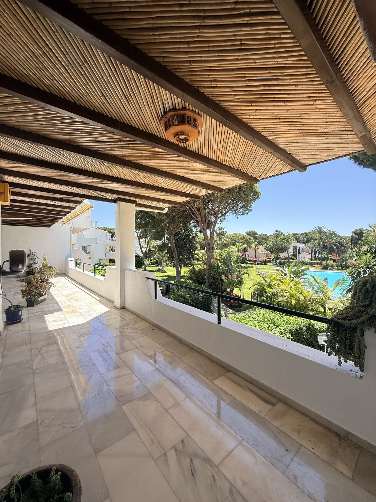 3 Bedroom Apartment in Estepona - Foto 31