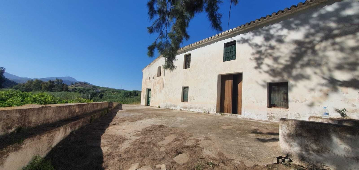 Country house in Pizarra