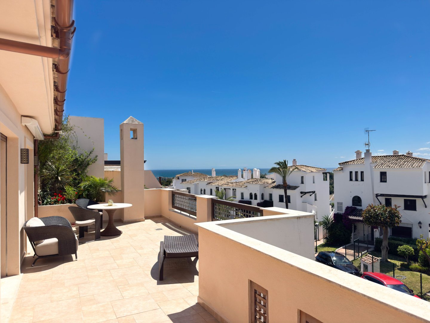 2 Bedroom Apartment in Marbella - Photo 12