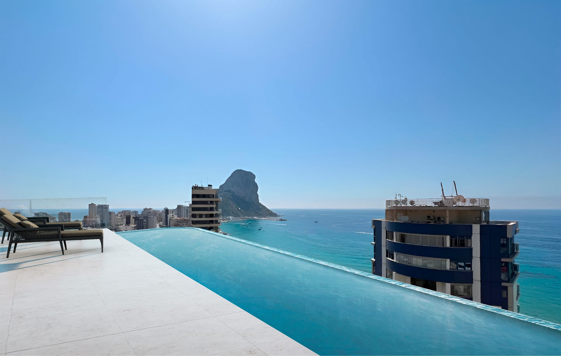 Apartamento com 2 quartos com vista mar em Alicante, Espanha – Foto 1